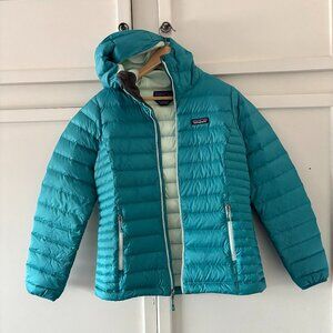 Patagonia Womens Hooded Down Sweater - M